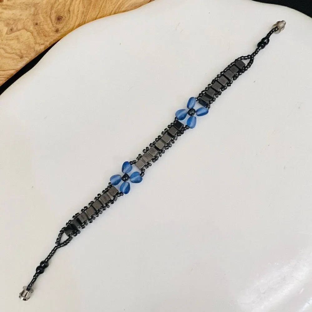 Hematite Sead Bead Bracelet Strand Silver Blue Tone Barrel Clasp 7.5